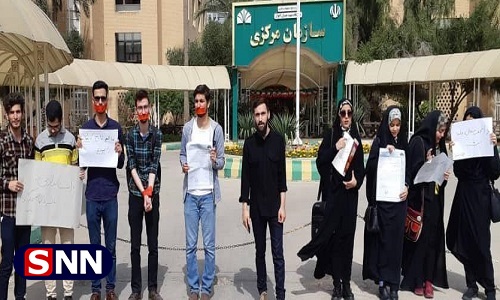 //اعضای انجمن اسلامی دانشجویان دانشگاه شهید چمران اهواز تجمع کردند + عکس