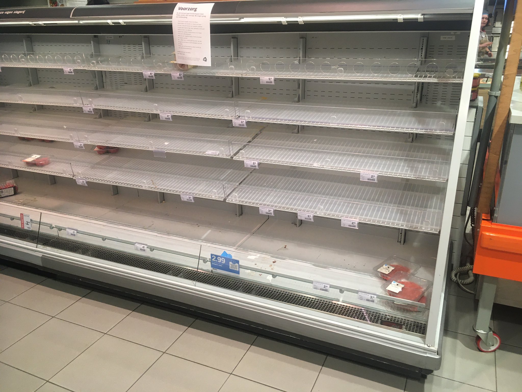 عکس| این تصویر گوشه‌ای از بحران کرونا در هلند را نشان می‌دهد