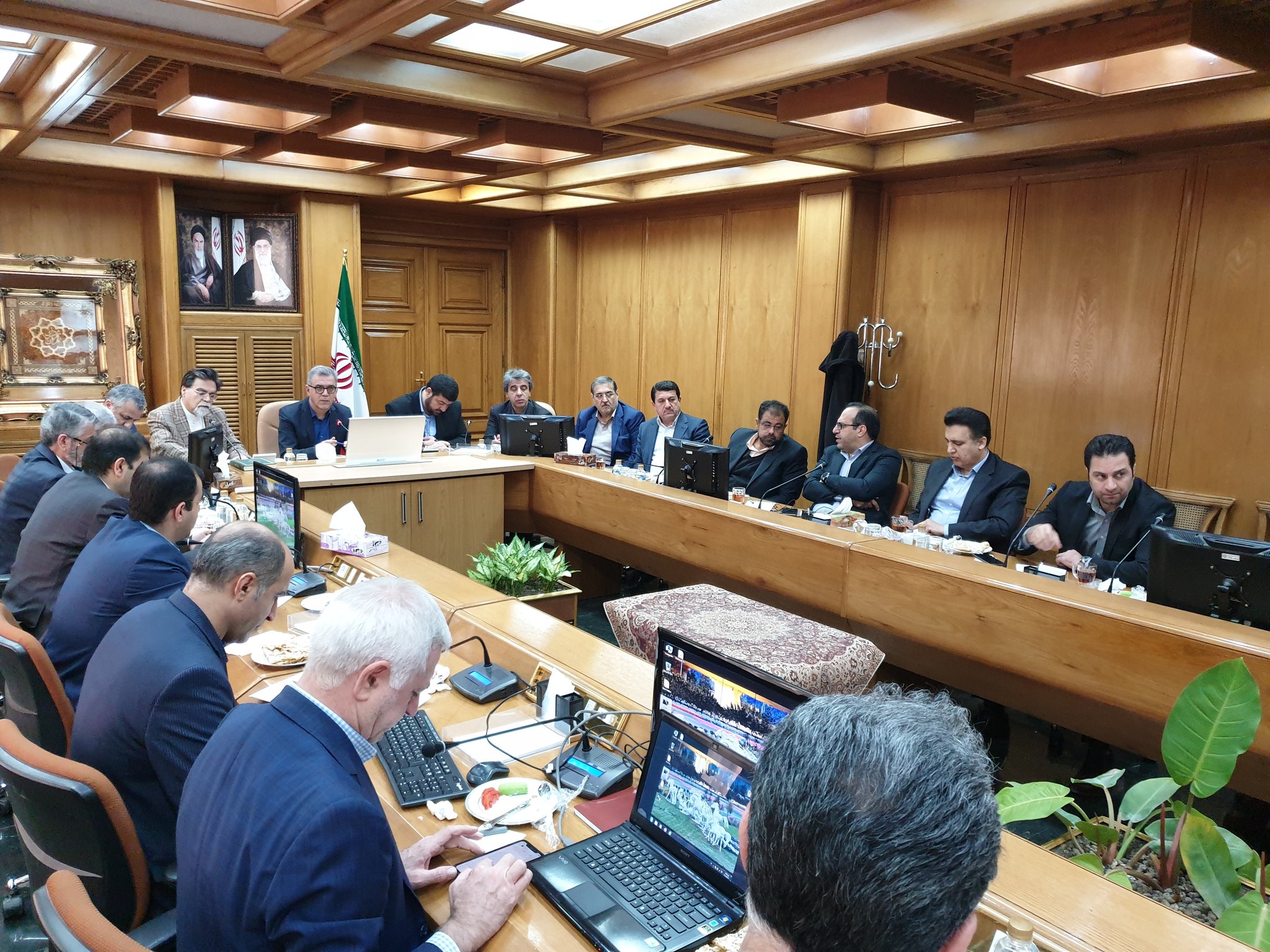 جلسه اضطراری شهرداری تهران با مسئولین وزارت بهداشت درباره کرونا