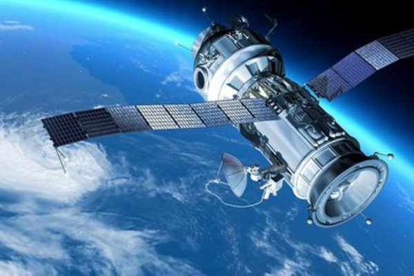 نام پژوهشگاه فضایی در تقویم شمسی کشور ماندگار شد / توسعه ماهواره‌های سنجشی با توسعه پژوهشگاه‌ها