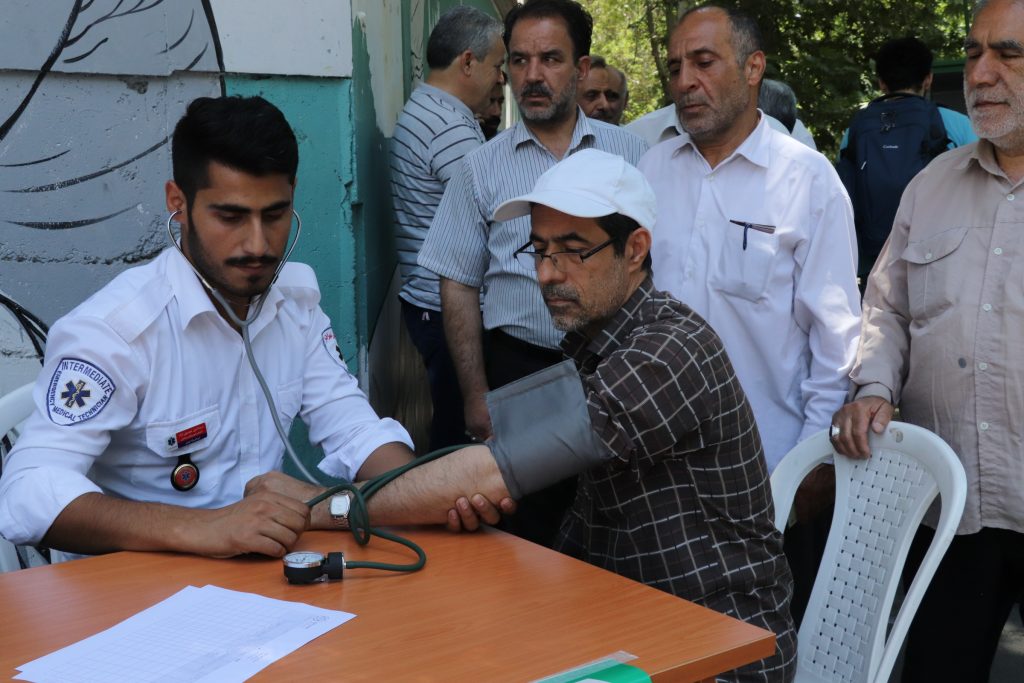 اجرای طرح ملی کنترل فشار خون در نماز جمعه تهران