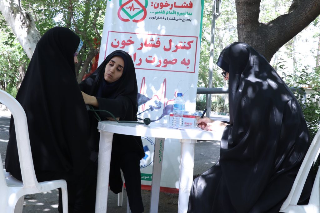 اجرای طرح ملی کنترل فشار خون در نماز جمعه تهران