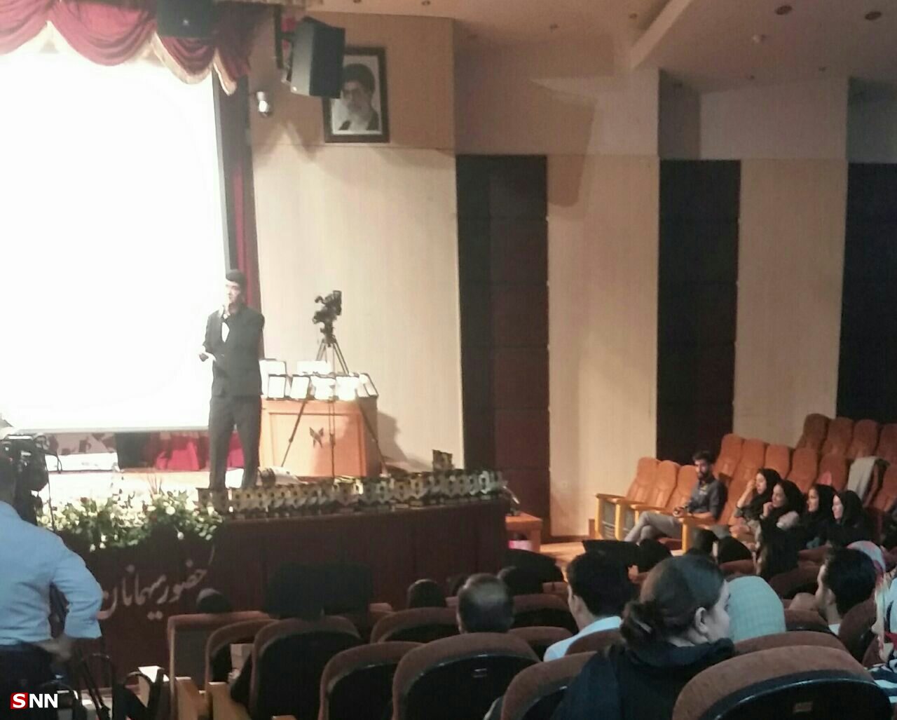 هنجارشکنی در جشن فارغ التحصیلی دانشگاه آزاد مشهد/بسیج دانشجویی از مسئولان دانشگاه خواستار شفافیت شد