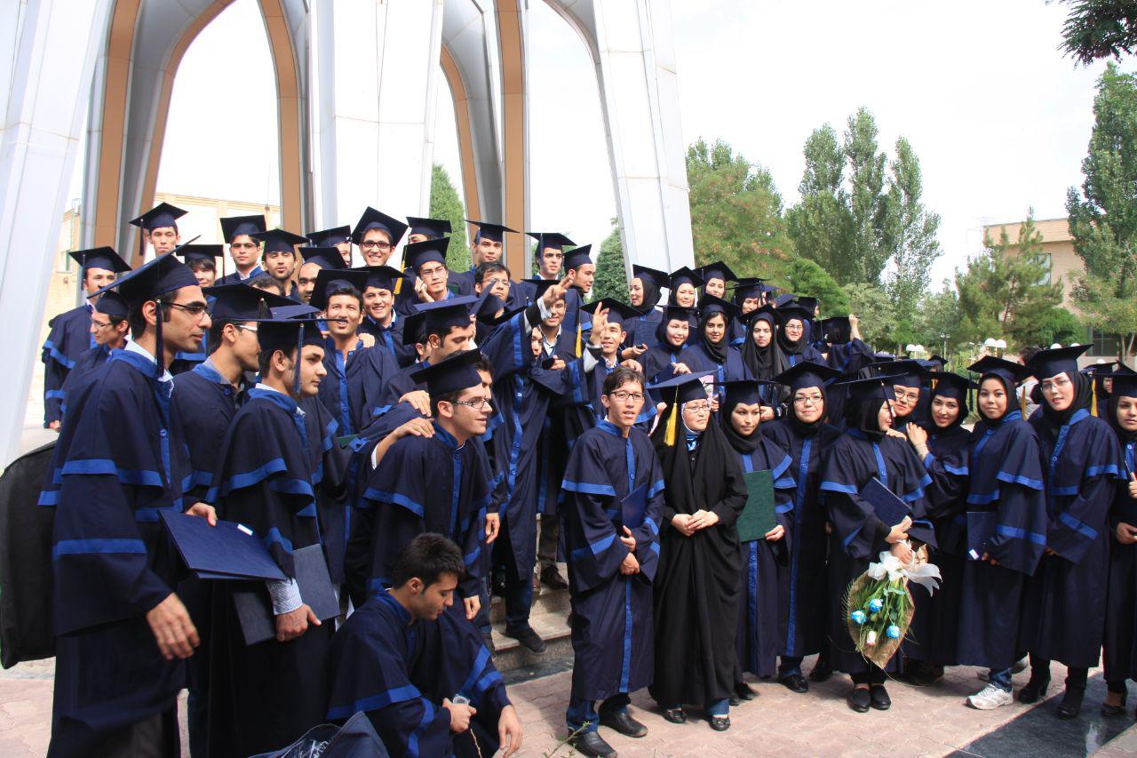 برای اولین بار در ایران رشته «شتابگر ذرات» در دانشگاه امام خمینی ارائه می‌شود/ تحصیل ۱۲۰۰ دانشجوی خارجی در این دانشگاه
