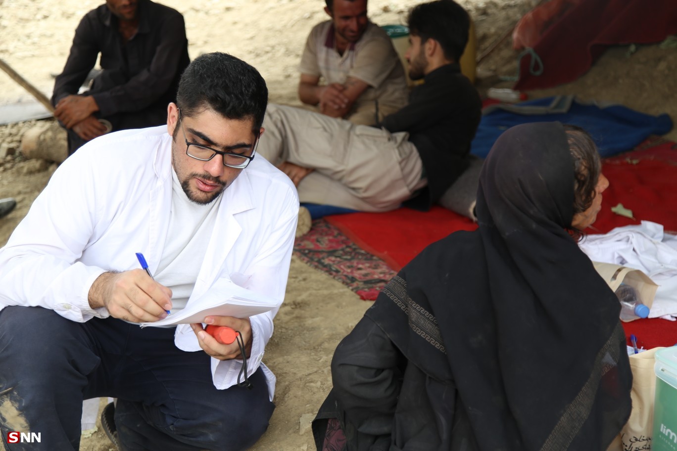 بیست و یکمین اردوی جهادی پزشکی شهید کاظمی آشتیانی در شهرستان الیگودرز برگزار شد