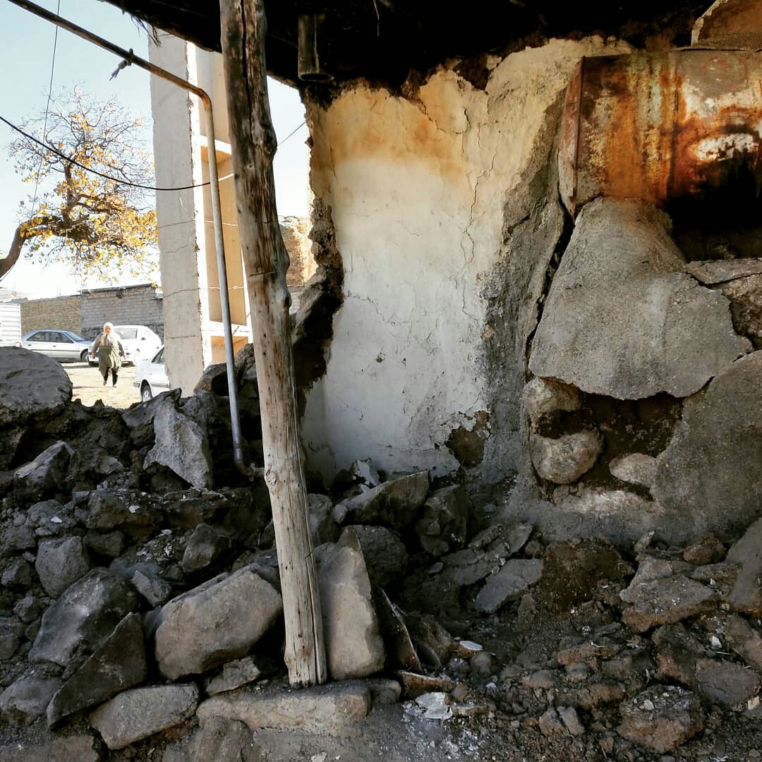 وضعیت مردم مناطق زلزله زده آذربایجان خوب نیست