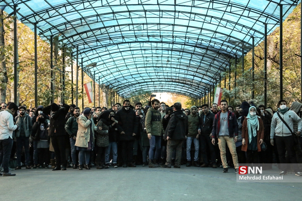 راه چپ، راه راست / روایتی از دو روز شلوغ دانشگاه تهران