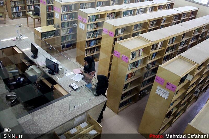 کتابخانه‌ای دانشگاهی با کتاب و منابعی نامحدود / با یک کلیک به دنیای بی‌شمار کتاب‌ها وارد شوید