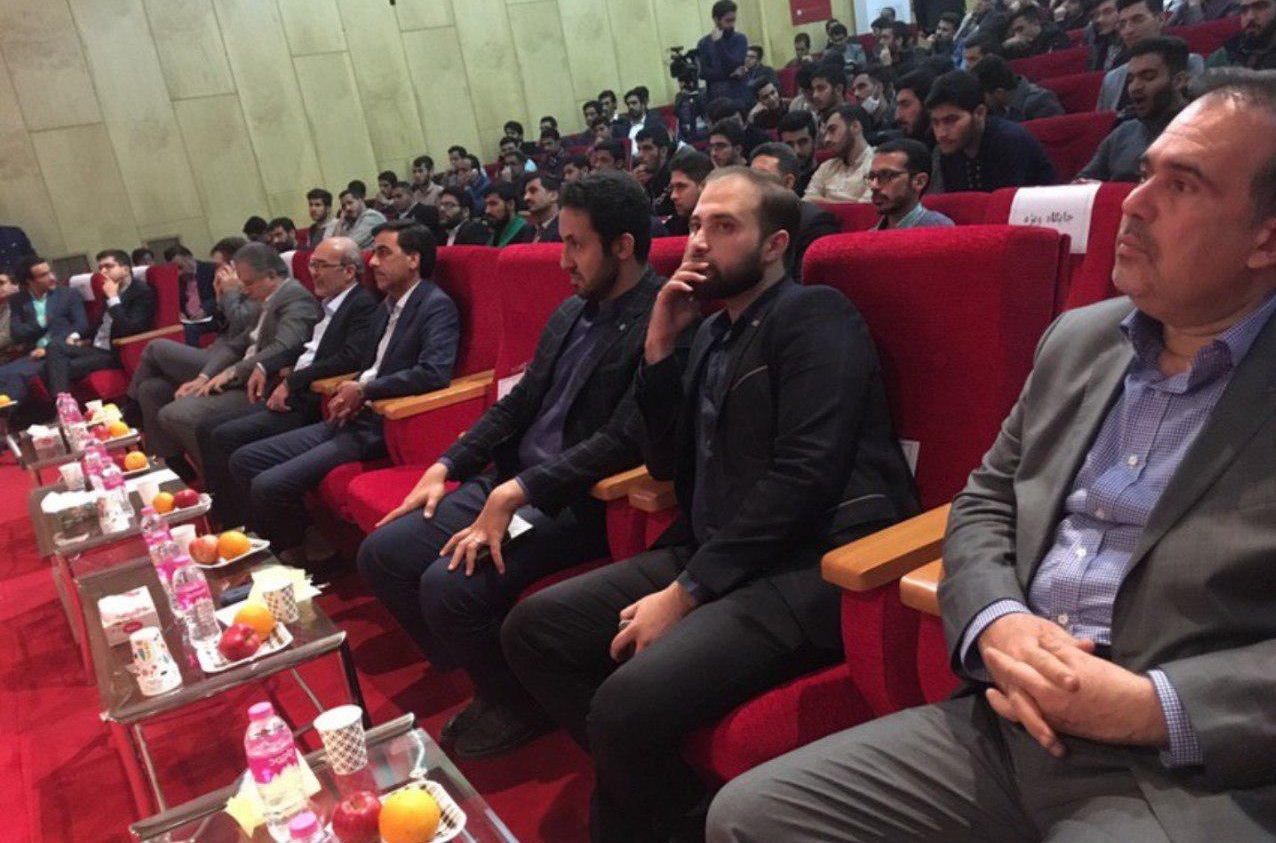 دانشجویان یزدی در نشستی با مسئولان عالی رتبه استان ۹ مورد مهم را مطالبه کردند