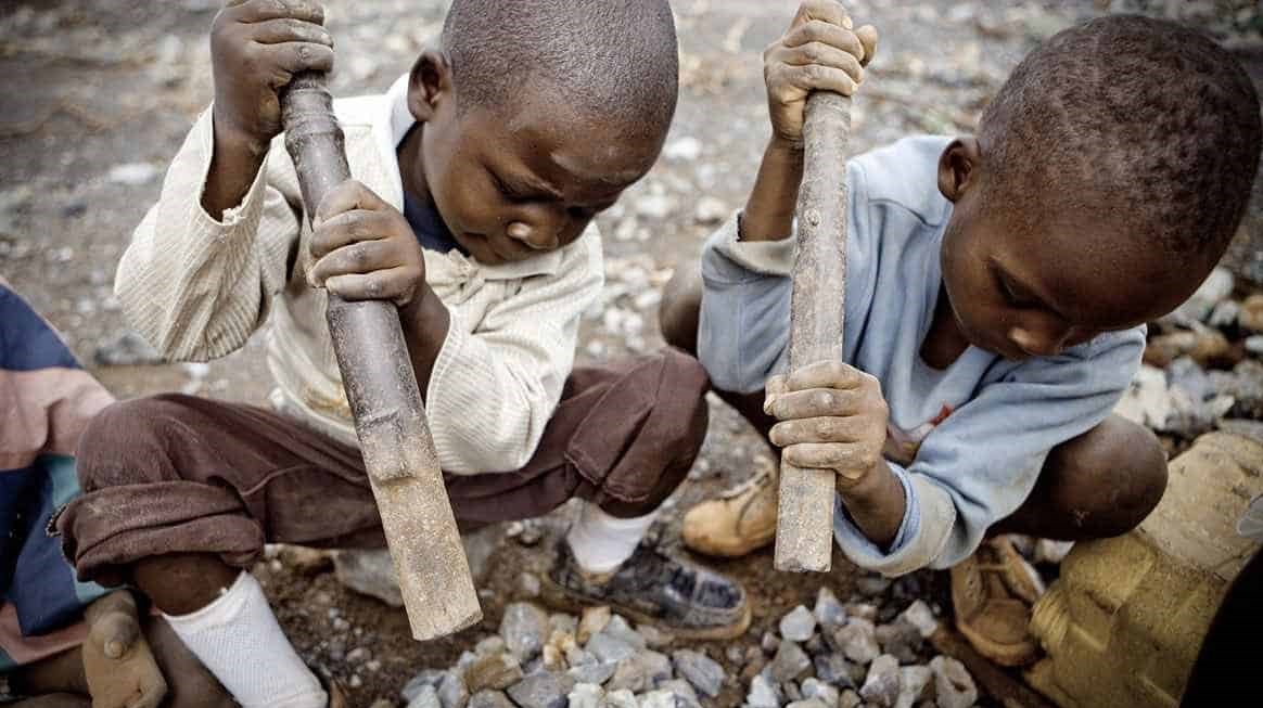 کشتار کودکان کار توسط بزرگترین شرکتهای فناوری جهان!