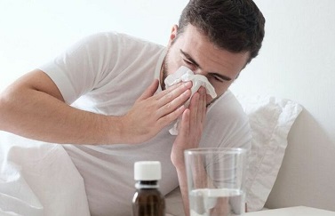 عفونت‌های ریوی، قلبی و عروقی آنفولانزا H1N1 را تشدید می‌کند / مردم این بیماری را جدی بگیرند