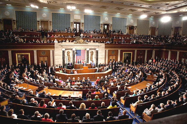درخواست 32 عضو کنگره آمریکا برای تعلیق تحریم‌های ایران
