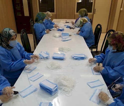 تولید روزانه ۱۰ هزار ماسک از سوی دختران انقلابی شیراز