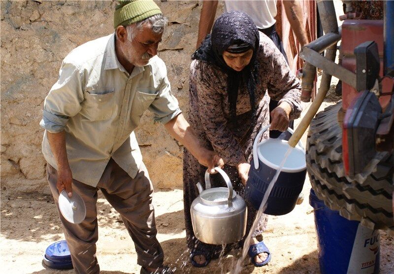 سرنوشت نامعلوم آبرسانی به لارستان فارس/ انتظار ۶ ساله مردم بیرم برای رسیدن به آب قابل شرب