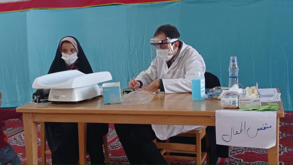 ۷۰۰ نفر از مردم مناطق محروم استان قم به همت دانشجویان علوم پزشکی ویزیت شدند