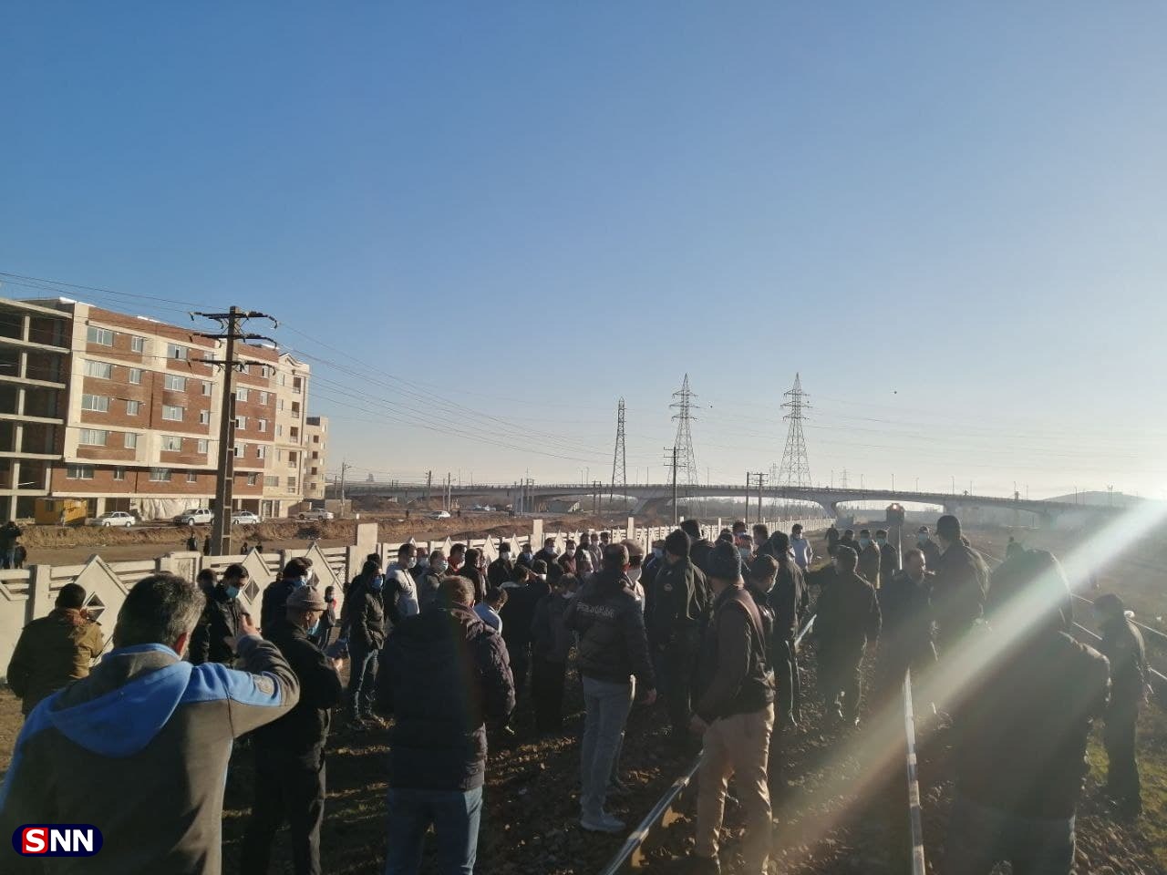 //// کارگران هپکو صبح امروز ریل راه آهن اراک را بستند / مطالبه اصلی کارگران بازگشت تولید به کارخانه