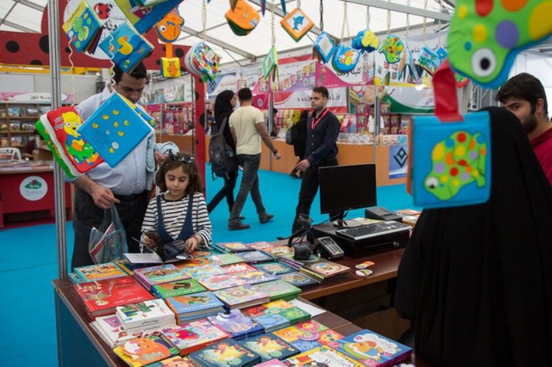 بازار کتاب کودک و نوجوان در تصرف ترجمه‌ بی‌رویه/