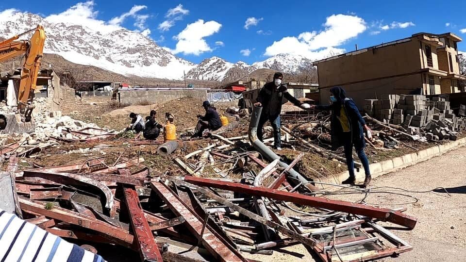 دستور ویژه مقام معظم رهبری برای رسیدگی به مناطق زلزله زده دنا