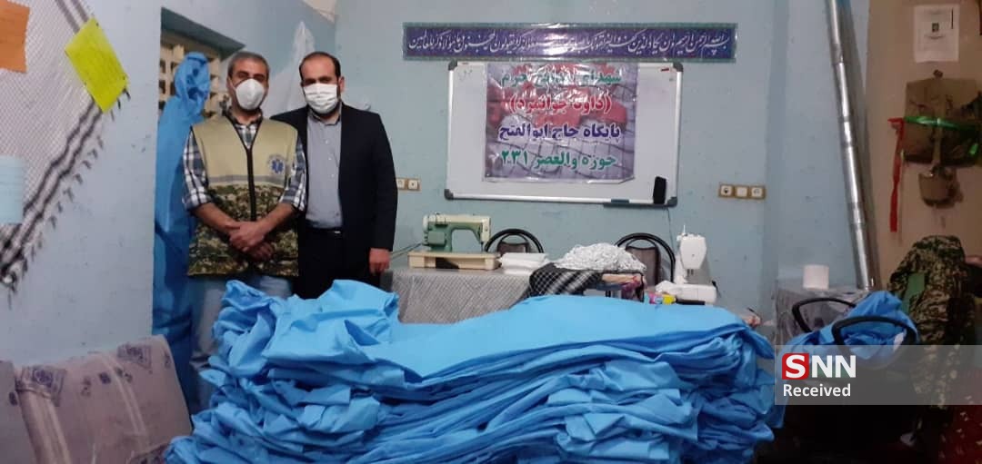 تولید ماسک و گان بیمارستان توسط گروه جهادی شهیدحاج ابوالفتح