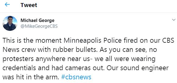 فیلم| پلیس آمریکا «خبرنگار CBS» را با گلوله پلاستیکی هدف قرار داد