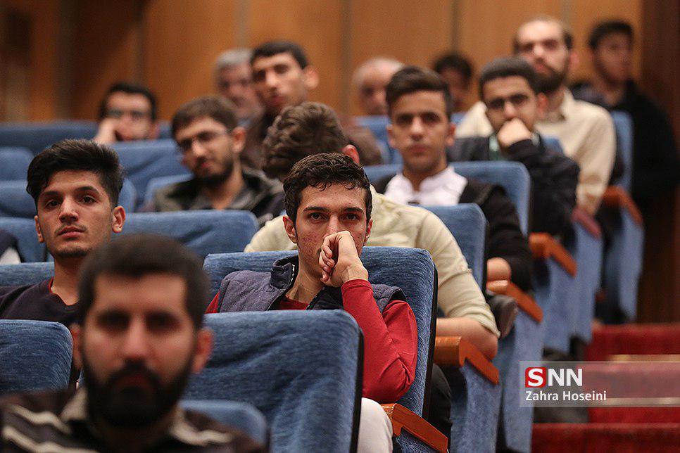 کرسی آزاد اندیشی به همت بسیج دانشجویی دانشگاه شیراز برگزار می‌شود