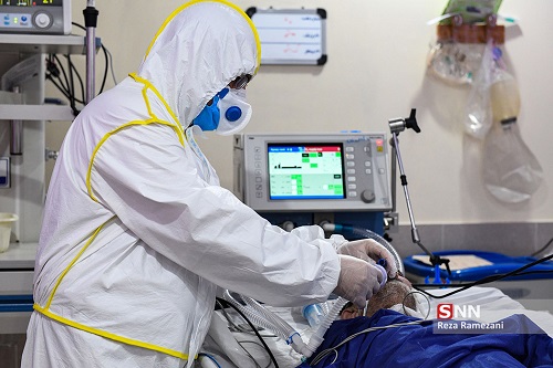 //دانشجویان جهادگر و طلاب بوشهری در بیمارستان شهدای خلیج فارس به بیماران کرونایی خدمت می‌کنند