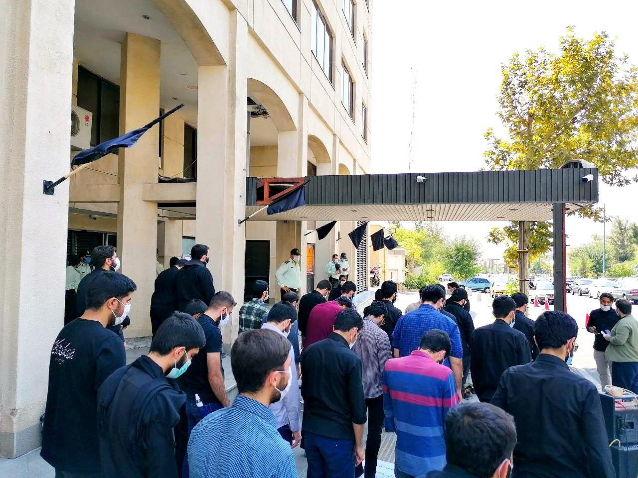 دانشجویان انقلابی دانشگاه‌های تهران در اعتراض به خصوصی‌سازی‌های غیراصولی تجمع کردند + عکس و فیلم
