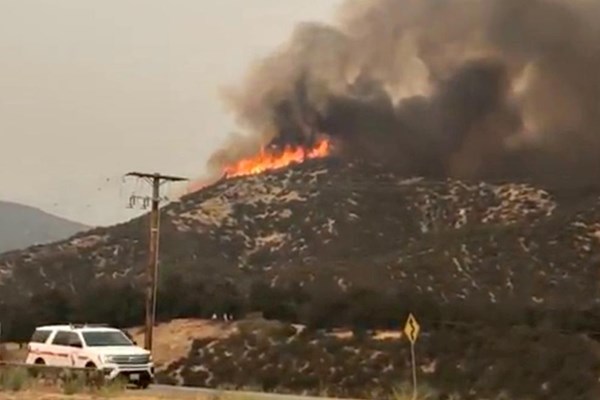 آتش‌سوزی‌ها در کالیفرنیا همچنان ادامه دارد