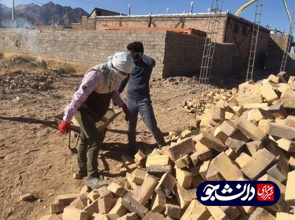 پنجشنبه///// دانشجویان جهادگر قائنی یک باب منزل در روستای اسفشاد احداث کردند