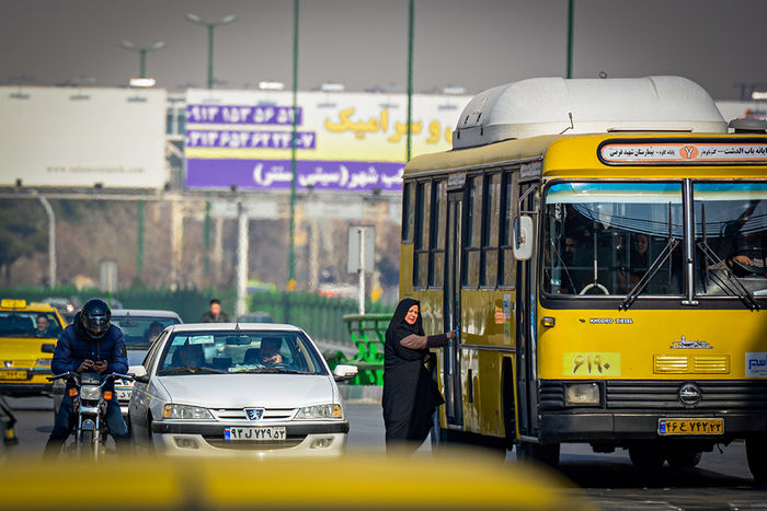 پیگیری بسیج دانشجویی برای احیای حقوق کارگران اتوبوس رانی تبریز / پروانه پیمانکار شرکت بعد از یک دهه باطل شد
