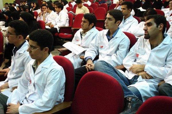 تیتر جمعه///دانشگاهیان حسینیه مجازی راه اندازی کردند / تغییرات نظام نامه انضباطی دانشجویان علوم پزشکی