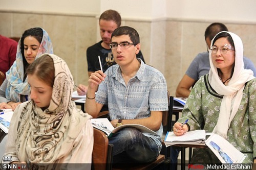 //۴۰۰ دانشجوی خارجی در دانشگاه شهید چمران اهواز تحصیل می‌کنند