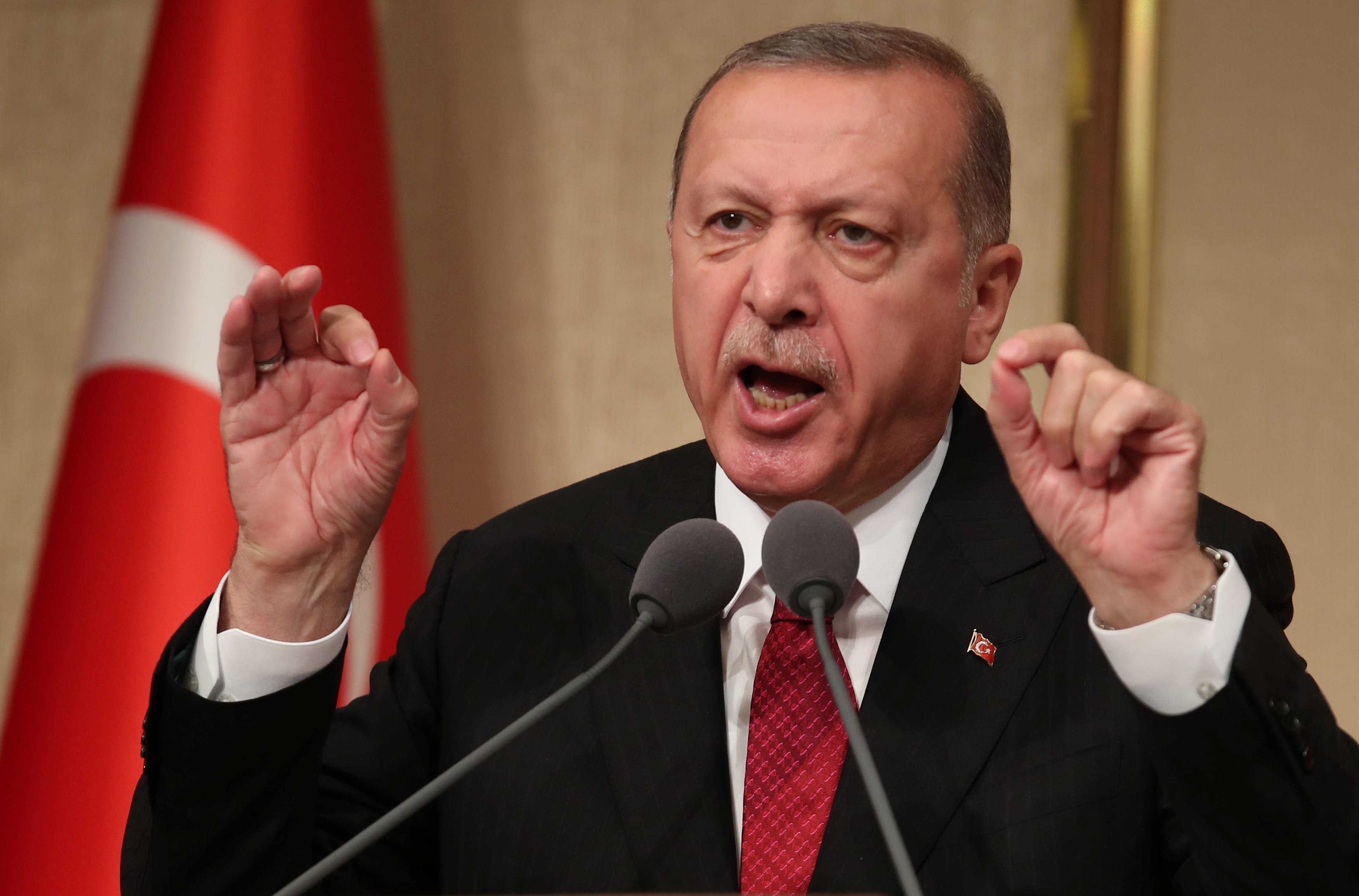 اردوغان: آنهایی که با ترکیه خصومت می‌کنند قبر خودشان را می‌کنند