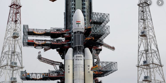هندی‌ها برای نمایش قدرت فضایی و کسب جایگاه برتر تلاش می‌کنند / از اعزام انسان و روبات به فضا تا ماه‌نوردی