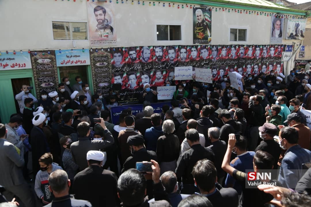 تجمع مردم مشهد در اعتراض به تخریب مسجد «هفت در» / شهرداری به توافقات خود با مسئولان استانی هم عمل نکرد