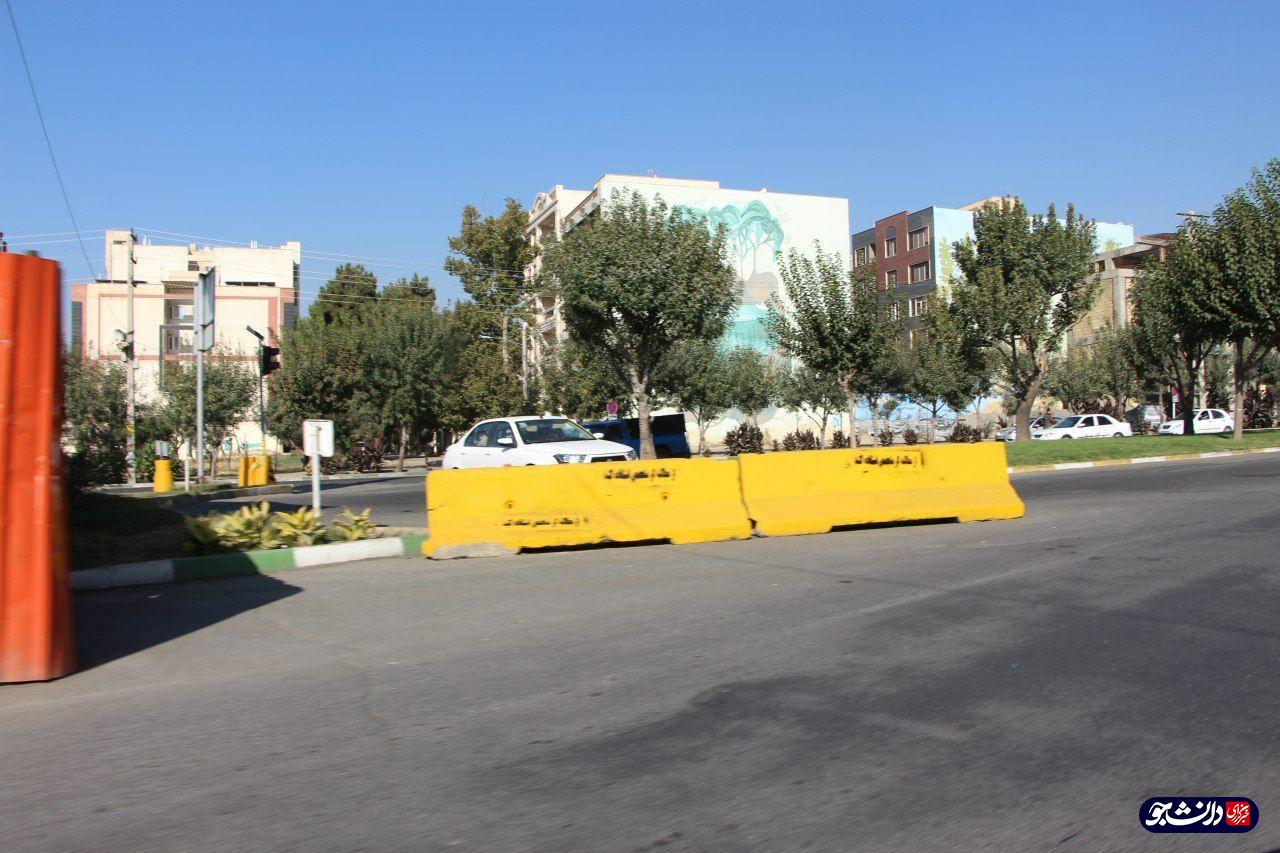 //// اعتراض میدانی دانشجویان مطالبه گر از شهردار کرج / پیوست فرهنگی پروژه میدان جمهوری کجاست؟