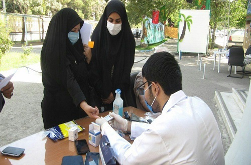 //ایستگاه سلامت از سوی بسیج دانشجویی علوم پزشکی کرمانشاه در این دانشگاه برپا شد