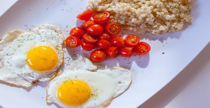 10+1 گزینه از سالم ترین انواع صبحانه که در روزهای شلوغ به کارتان خواهد آمد