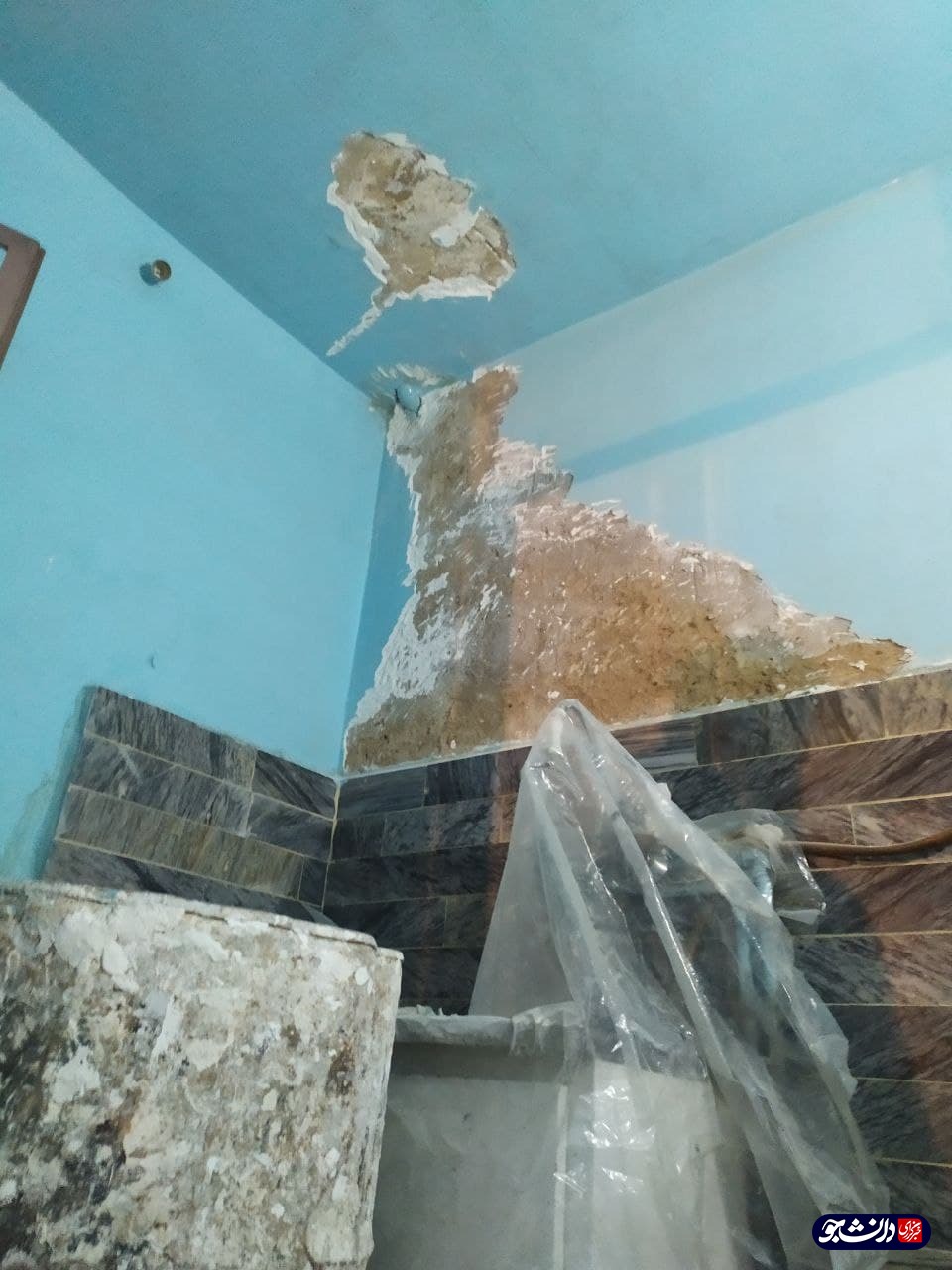 دانشجویان بسیجی دانشگاه آزاد سمنان به بازسازی یکی از منازل حاشیه ای پرداختند