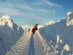اردبیل زیر پوشش ۵۰ سانتی متری برف / بارش برف در اردبیل در ۱۰ سال گذشته بی‌سابقه بوده است