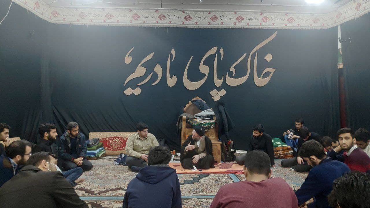 پیگیری ماجرای زمین خواری از تهران تا امیدیه/ دانشجویان عدالتخواه در مصلای امیدیه تجمع کردند