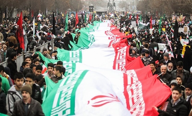 چرا امام خمینی (ره) مرکزیت قیام انقلابیون بود؟ + فیلم