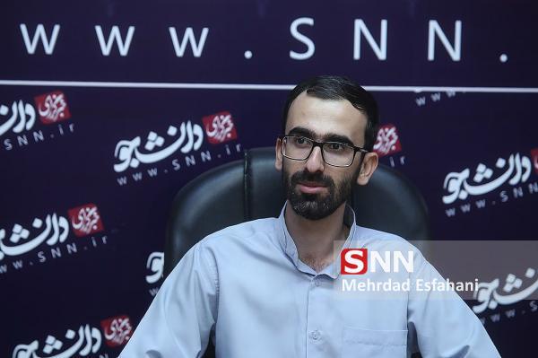 محمد گودرزی نماینده دفتر تحکیم وحدت در دیدار رمضانی رهبر معظم انقلاب با دانشجویان شد