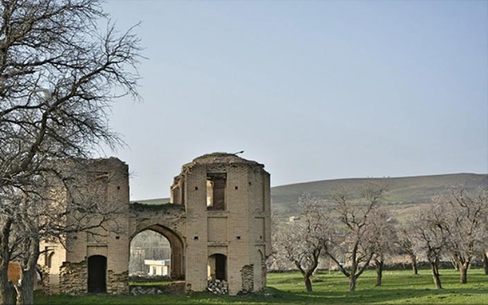 تخریب آثار باستانی و پوشش گیاهی دستاورد معدن‌کاران برای اهالی تکاب آذربایجان غربی