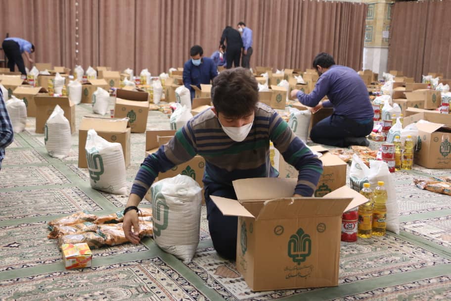توزیع ۲۰۰ بسته معیشتی در مناطق محروم از سوی بسیج دانشجویی دانشگاه تبریز