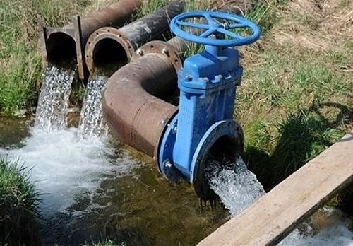 //افتتاح ناقص طرح ۴۶ هزار هکتاری انتقال آب با لوله به اراضی سیستان / کشاورزان گلایه دارند