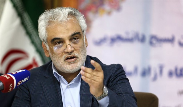 طهرانچی: توضیحات طهرانچی درخصوص ۷۰۰ میلیارد تومان نشتی شهریه دانشگاه آزاد / مدرکی برای شکایت از شخص خاصی نداریم!