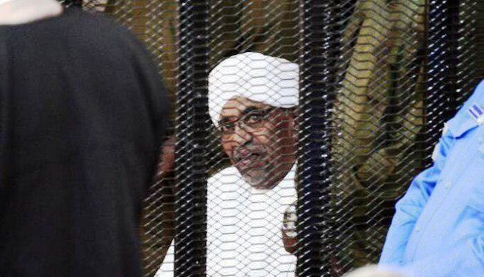 سودان «عمر البشیر» را به دادگاه لاهه تحویل می‌دهد