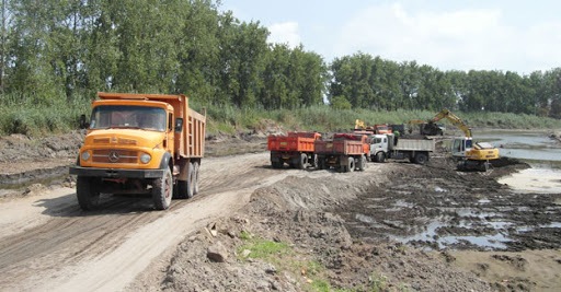 برهم زدن زیست بوم دریای خزر با پدیده ماسه خواری! / منابع طبیعی مازندران از چشم طمع سودجویان در امان نیست