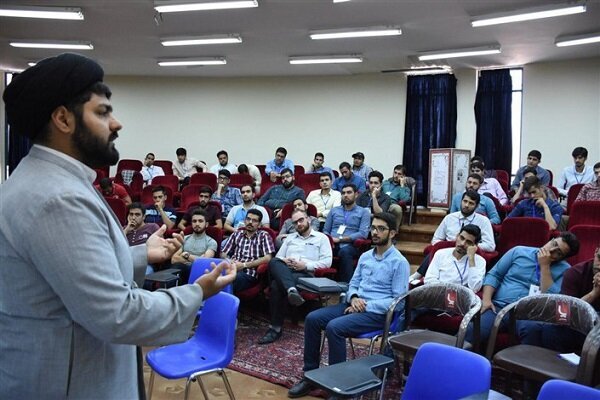 کرسی‌های آزاد اندیشی در دانشگاه معارف اسلامی برگزار می‌شود